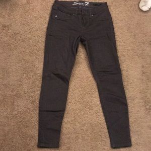 Brand Seven7 very nice jeans.